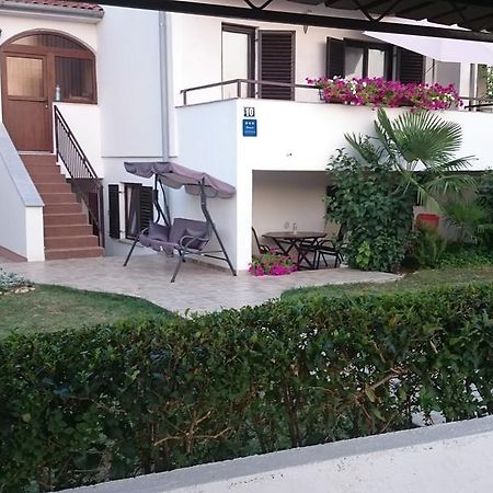 Apartment Devcic Πόρετς Εξωτερικό φωτογραφία