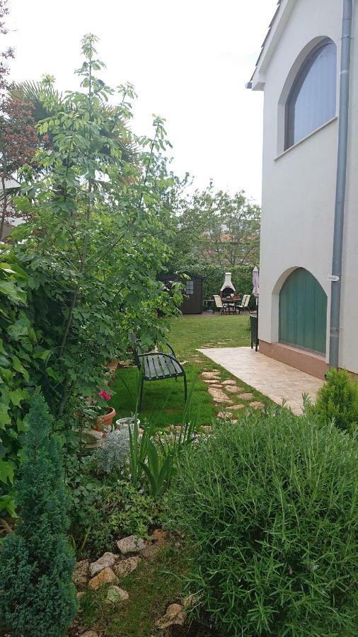 Apartment Devcic Πόρετς Εξωτερικό φωτογραφία