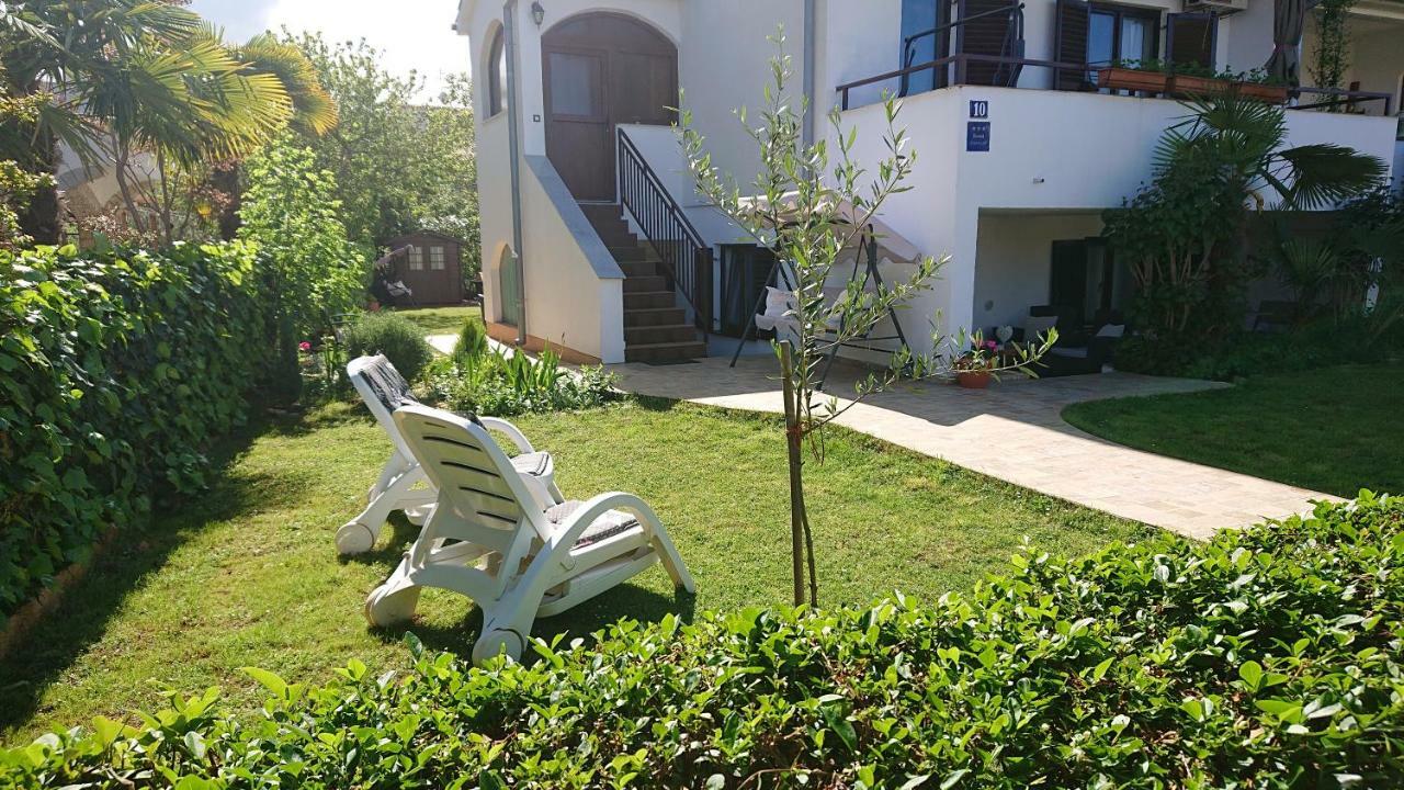 Apartment Devcic Πόρετς Εξωτερικό φωτογραφία