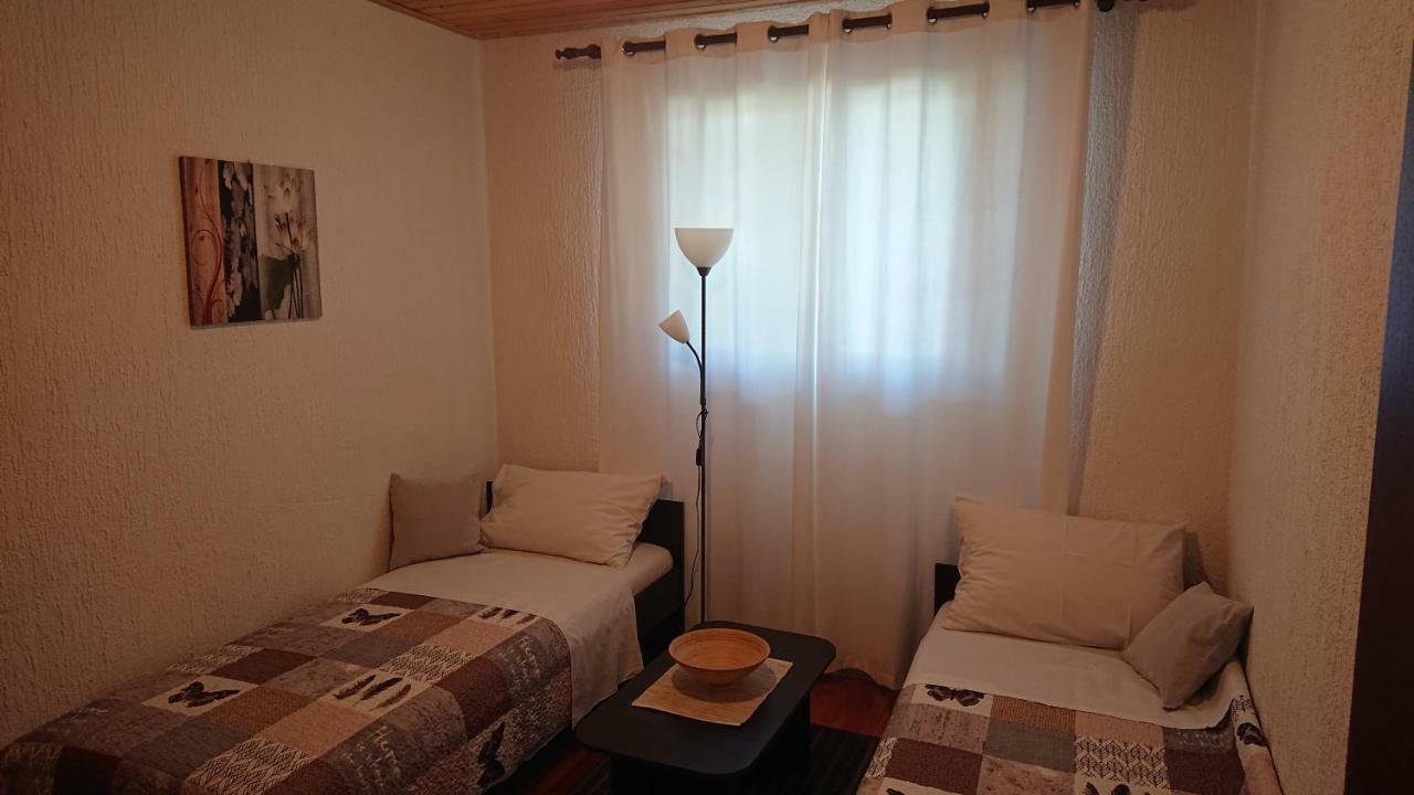 Apartment Devcic Πόρετς Εξωτερικό φωτογραφία