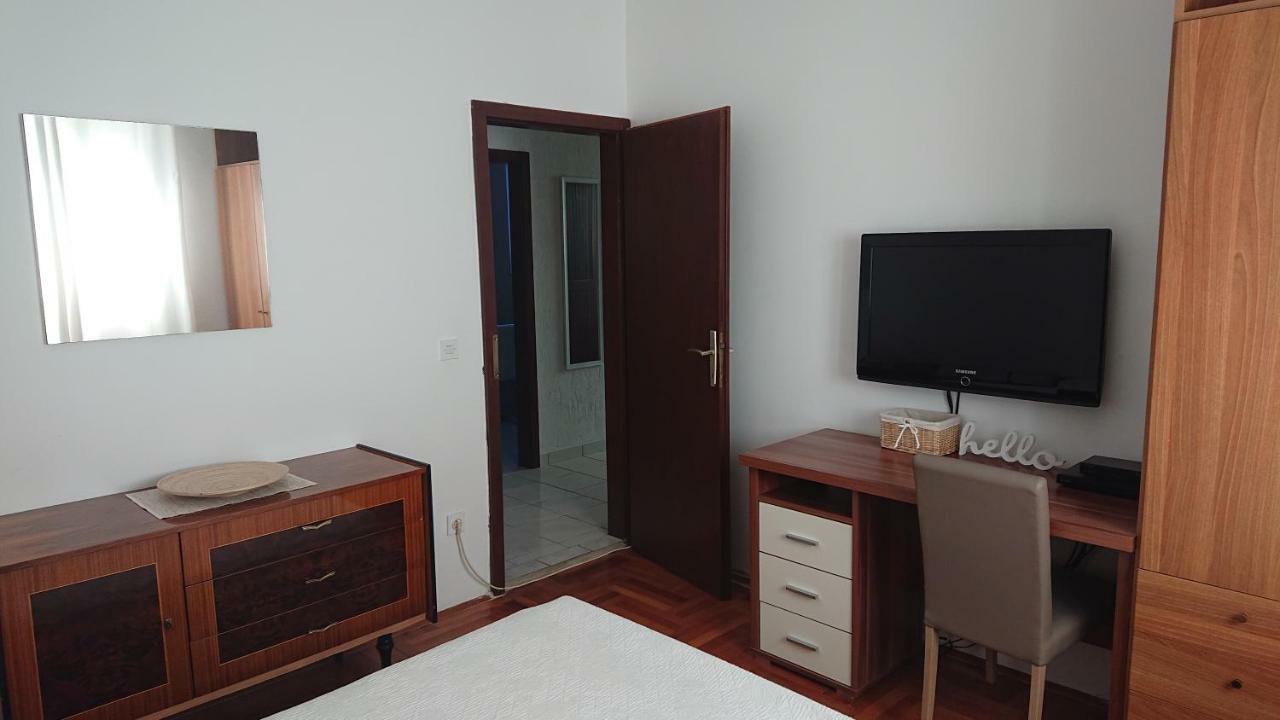 Apartment Devcic Πόρετς Εξωτερικό φωτογραφία
